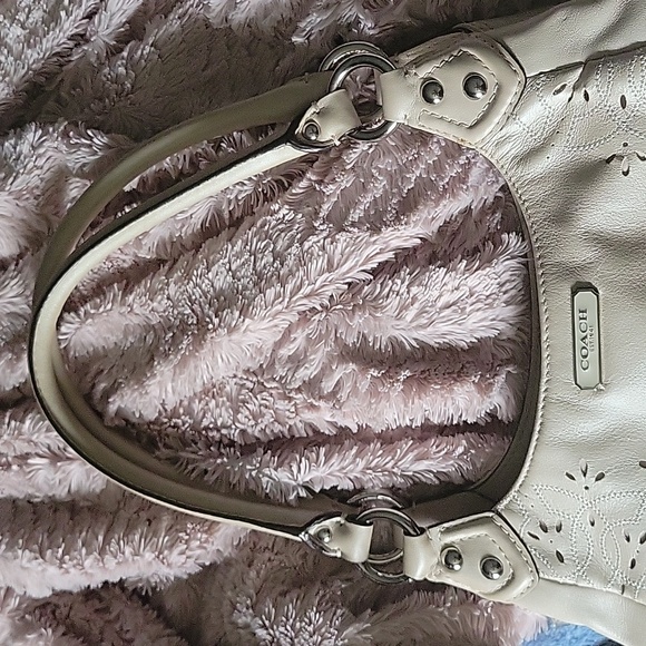 Coach Ashley Purse - Picture 6 of 6